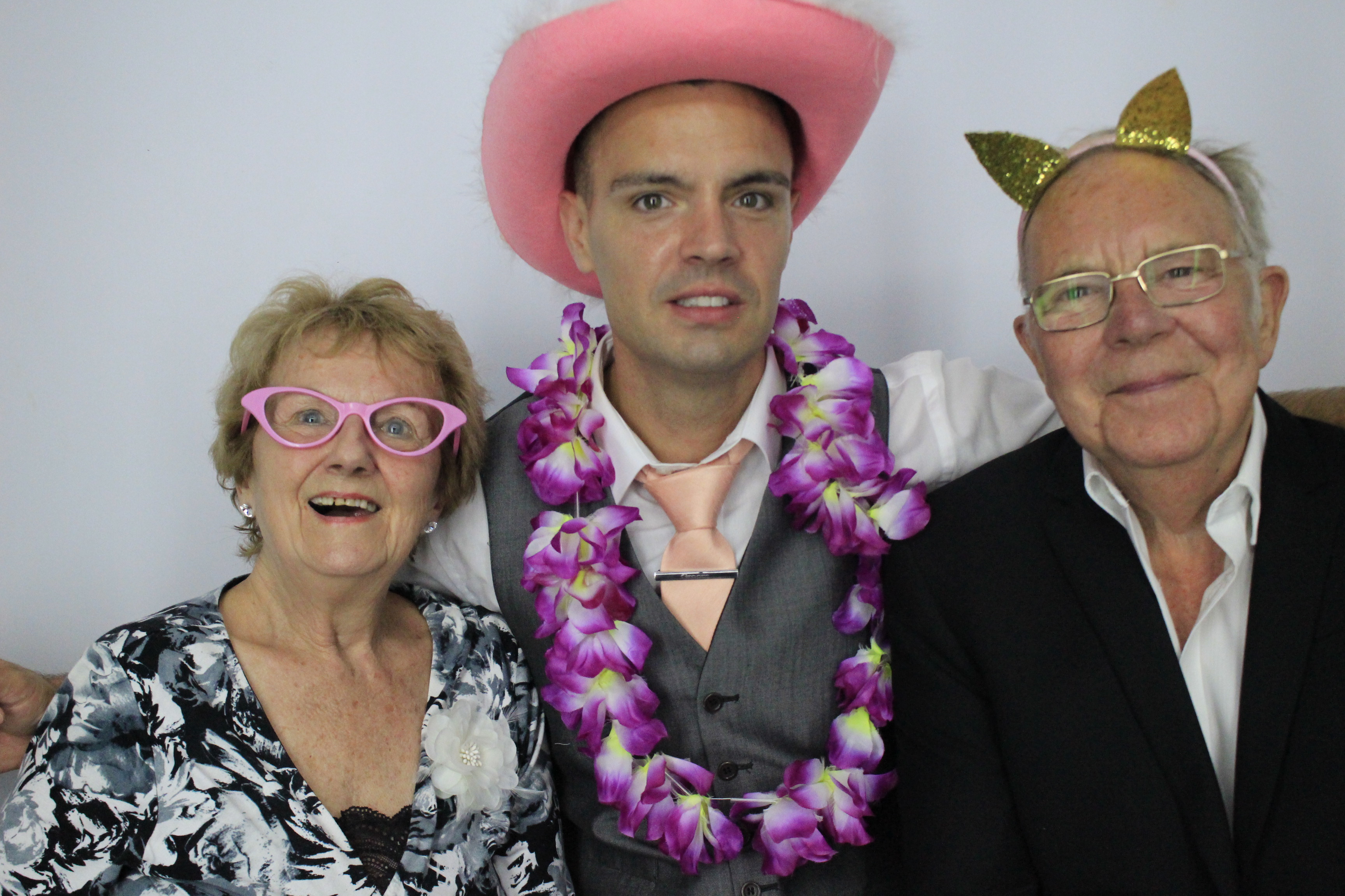 Katie & Charlie's Wedding | View more photos from the event at gallery.myphotoboothexperience.co.uk/u/MyPhotoBoothExperienceLtd/Katie-Charlies-Wedding